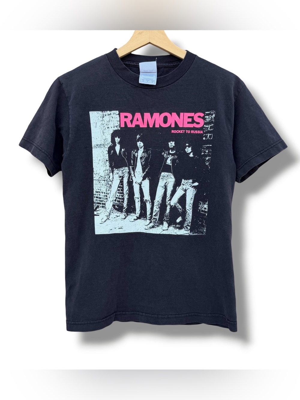 Vintage Y2K Ramones Rocket To Russia Band T-Shirt Faded Black Size Small